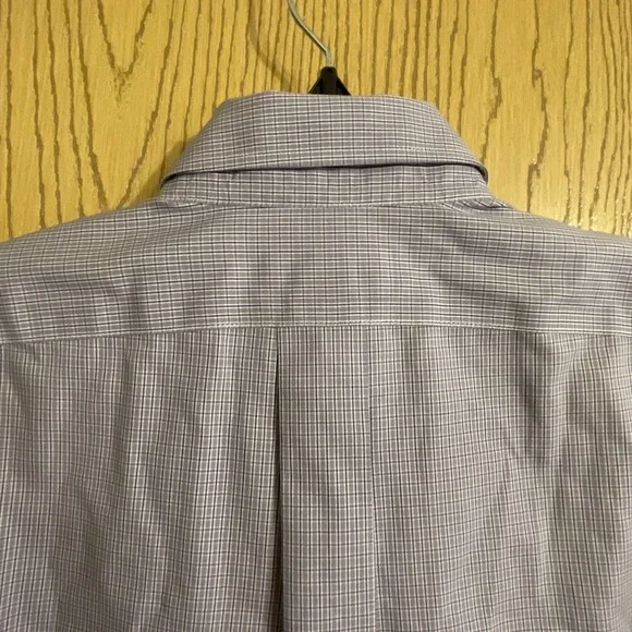 Men's Eddie Bauer short sleeve collared button Down Size small purple plaid - Picture 5 of 8